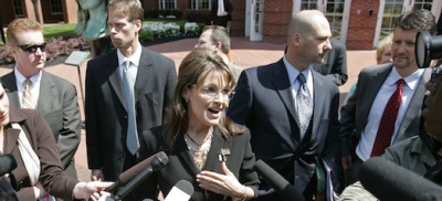 A jobs program for Secret Service agents? Sarah Palin only has 5 Secret Service agents
